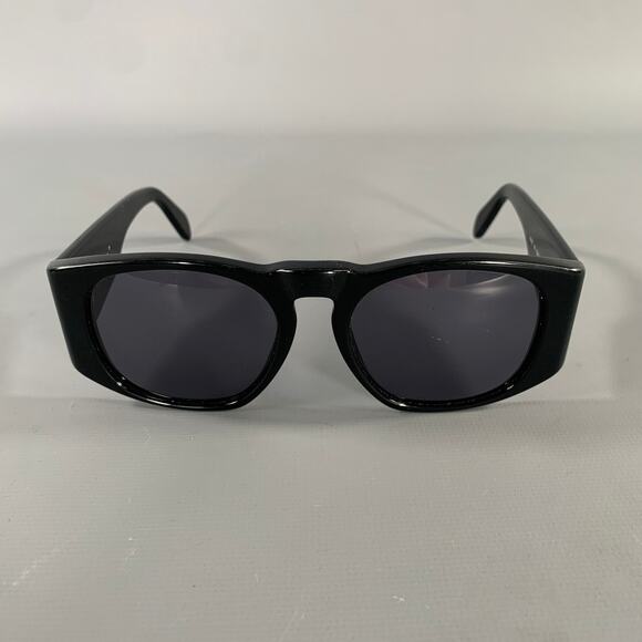 CHANEL Accessories - CHANEL Black Acetate Sunglasses